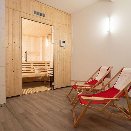Rotes Haus Krabbe - Whg 2 Apartment Цингст Екстериор снимка